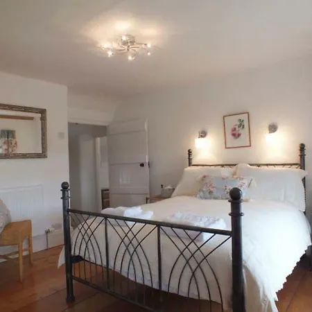 Дом отдыха Langford House